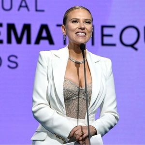 Meet your Posher, Elise